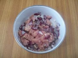 Филе курицы, тушеное в сметанном соусе с зеленью - шаг 3 Филе курицы, тушеное в сметанном соусе с зеленью - шаг 3