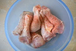 Курица в пиве в духовке - шаг 2