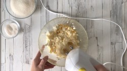 Лакомка с творогом из песочного теста - шаг 6