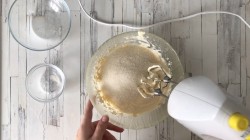 Лакомка с творогом из песочного теста - шаг 7