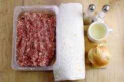 Ленивые чебуреки из лаваша с фаршем на сковороде - шаг 1 Ленивые чебуреки из лаваша с фаршем на сковороде - шаг 1