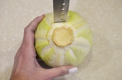 Капуста для голубцов в микроволновке - шаг 2 Капуста для голубцов в микроволновке - шаг 2