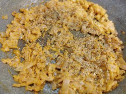 Луковый рулет - шаг 3