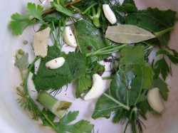 Малосольные огурцы быстрой засолки - шаг 4 Малосольные огурцы быстрой засолки - шаг 4