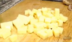 Мандариновый салат с сыром - шаг 1 Мандариновый салат с сыром - шаг 1