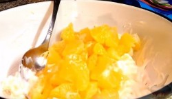 Мандариновый салат с сыром - шаг 5 Мандариновый салат с сыром - шаг 5