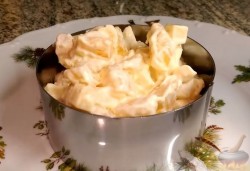 Мандариновый салат с сыром - шаг 6 Мандариновый салат с сыром - шаг 6