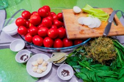 Маринованные помидоры без стерилизации на зиму - шаг 1 Маринованные помидоры без стерилизации на зиму - шаг 1