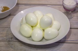 Маринованные яйца куриные - шаг 4