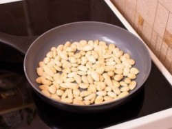 Марципан в домашних условиях - шаг 3 Марципан в домашних условиях - шаг 3