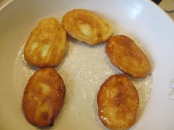 Мчади из кукурузной муки грузинские - шаг 7