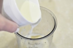 Банановый коктейль молочный - шаг 4 Банановый коктейль молочный - шаг 4