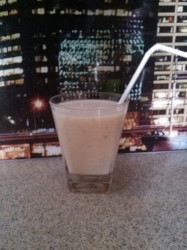 Молочный коктейль Банана-сити - шаг 8