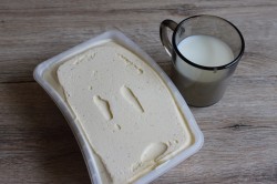 Молочный коктейль с мороженым в блендере - шаг 1 Молочный коктейль с мороженым в блендере - шаг 1