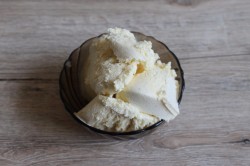 Молочный коктейль с мороженым в блендере - шаг 2 Молочный коктейль с мороженым в блендере - шаг 2