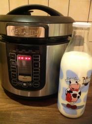 Молоко топленое в мультиварке - шаг 1 Молоко топленое в мультиварке - шаг 1