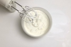 Мороженое из сливок и сгущенки домашнее - шаг 2