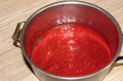 Клубничный морс из клубники - шаг 6