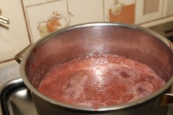 Клубничный морс из клубники - шаг 9