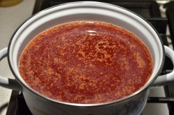 Клюквенный морс из замороженных ягод - шаг 6