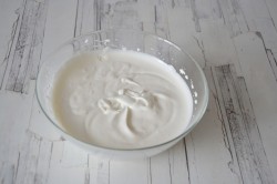 Мусс из зефира с клубникой и земляникой - шаг 9