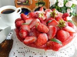 Торт Клубника со сливками с желатином - шаг 14 Торт Клубника со сливками с желатином - шаг 14