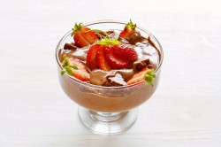 Муссовый торт с зеркальной глазурью и вафельными коржами - шаг 21 Муссовый торт с зеркальной глазурью и вафельными коржами - шаг 21