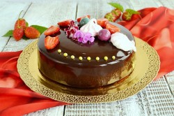 Муссовый торт с зеркальной глазурью и вафельными коржами - шаг 30 Муссовый торт с зеркальной глазурью и вафельными коржами - шаг 30