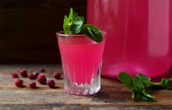 Настойка на бруснике на самогоне - шаг 8 Настойка на бруснике на самогоне - шаг 8