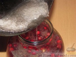 Настойка на северной клюкве - шаг 2 Настойка на северной клюкве - шаг 2