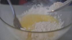 Нежный фруктовый десерт с шоколадом и сыром - шаг 2