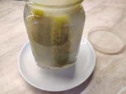 Соленые огурцы с водкой на зиму хрустящие - шаг 8 Соленые огурцы с водкой на зиму хрустящие - шаг 8