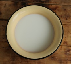 Оладьи из манной каши - шаг 1 Оладьи из манной каши - шаг 1