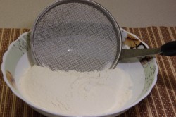 Воздушные оладьи на кефире Очень Пышные - шаг 5 Воздушные оладьи на кефире Очень Пышные - шаг 5