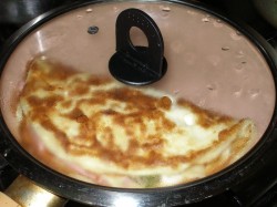 Омлет сытный завтрак на скорую - шаг 13