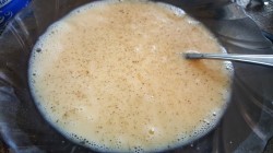 Омлет в духовке в формочках - шаг 3