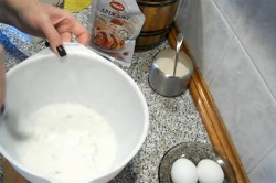 Опарное тесто способом на опаре дрожжевое для пирожков - шаг 2 Опарное тесто способом на опаре дрожжевое для пирожков - шаг 2