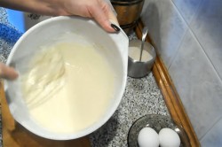 Опарное тесто способом на опаре дрожжевое для пирожков - шаг 4 Опарное тесто способом на опаре дрожжевое для пирожков - шаг 4