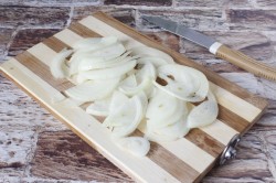 Салат из капусты с болгарским перцем и морковью ПП - шаг 3 Салат из капусты с болгарским перцем и морковью ПП - шаг 3