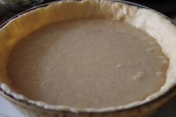 Яблочный пирог со сгущенкой - шаг 5 Яблочный пирог со сгущенкой - шаг 5