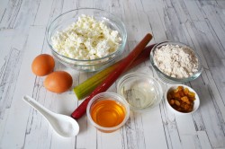 Овсяные сырники с ревенем - шаг 1