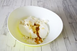 Овсяные сырники с ревенем - шаг 4