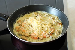 Паста с морепродуктами в сливочном соусе - шаг 12 Паста с морепродуктами в сливочном соусе - шаг 12