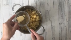 Макароны с творогом - шаг 6