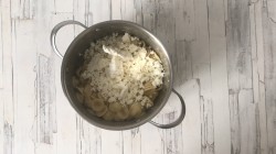 Макароны с творогом - шаг 7