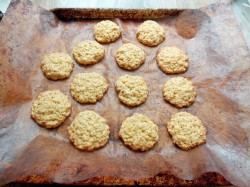 Печенье из овсяных хлопьев с медом - шаг 11 Печенье из овсяных хлопьев с медом - шаг 11