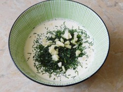 Пельмени в сметане в духовке - шаг 3