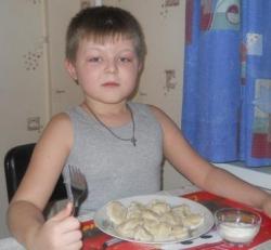 Тесто для пельменей в хлебопечке - шаг 7 Тесто для пельменей в хлебопечке - шаг 7