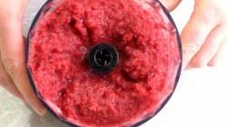 Пикантный соус к мясу с красным вином - шаг 4 Пикантный соус к мясу с красным вином - шаг 4