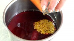 Пикантный соус к мясу с красным вином - шаг 6 Пикантный соус к мясу с красным вином - шаг 6